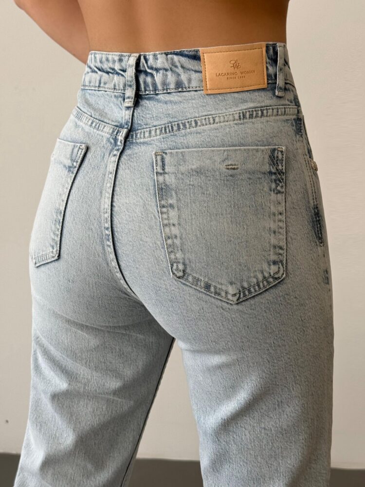 High Waist Front Pocket Stone Embroidery Detailed LightJeans