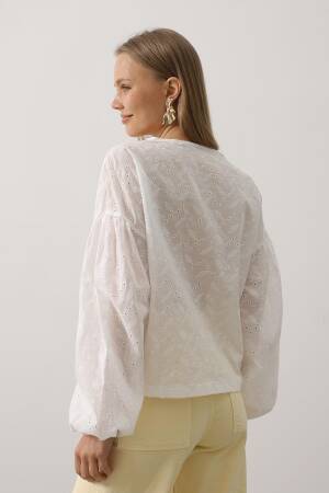 Heart Detailed Tie Embroidered Blouse - Brand: Reyon - Women's Clothing Wholesale - Globality Store
