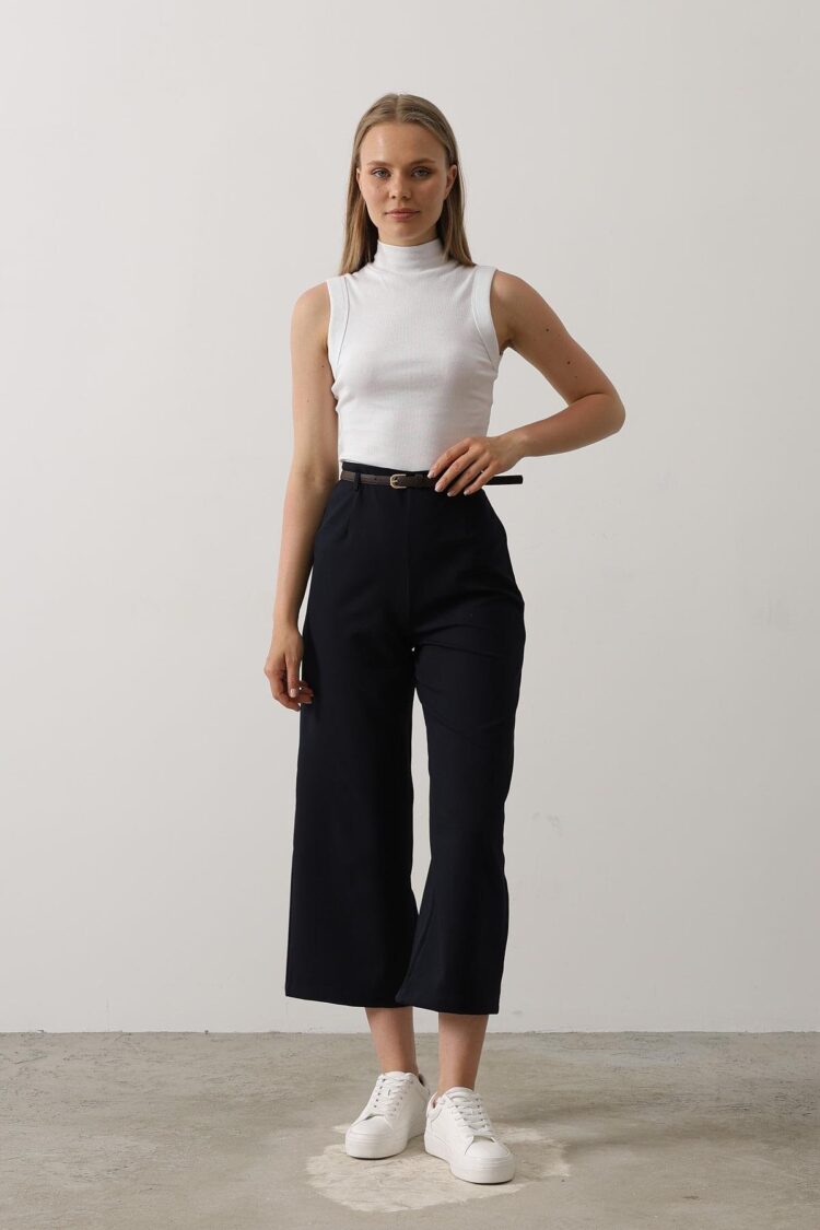 Belt Collar Detailed Pants
