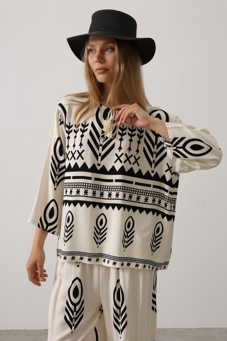 Printed Tassel Detailed Suit