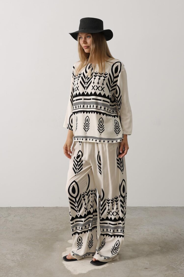 Printed Tassel Detailed Suit