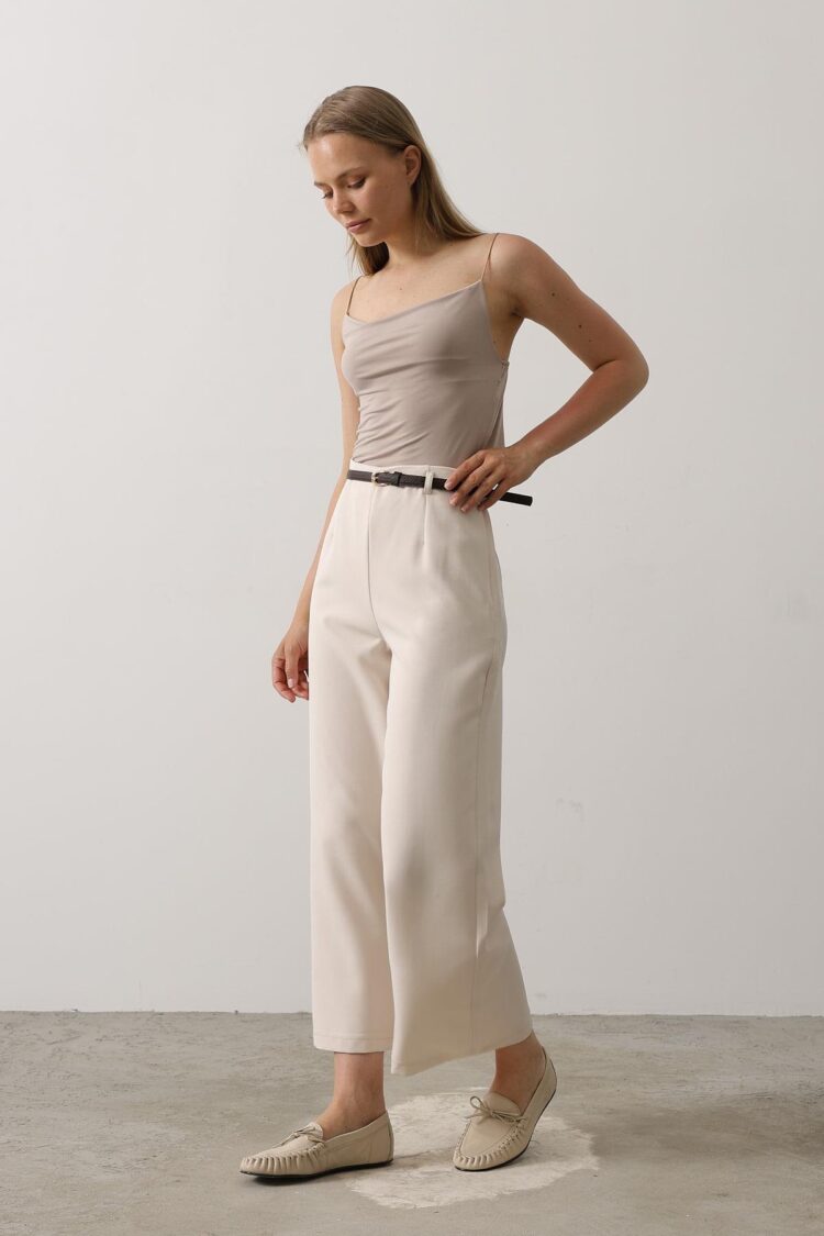 Belt Collar Detailed Pants