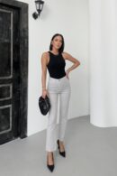 Seamless Leg Mom Fit Jeans - Brand: XLove - Women's Clothing Wholesale - Globality Store