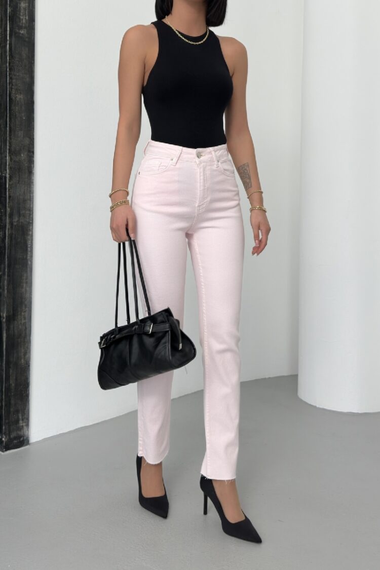 Seamless Leg Mom Fit Jeans