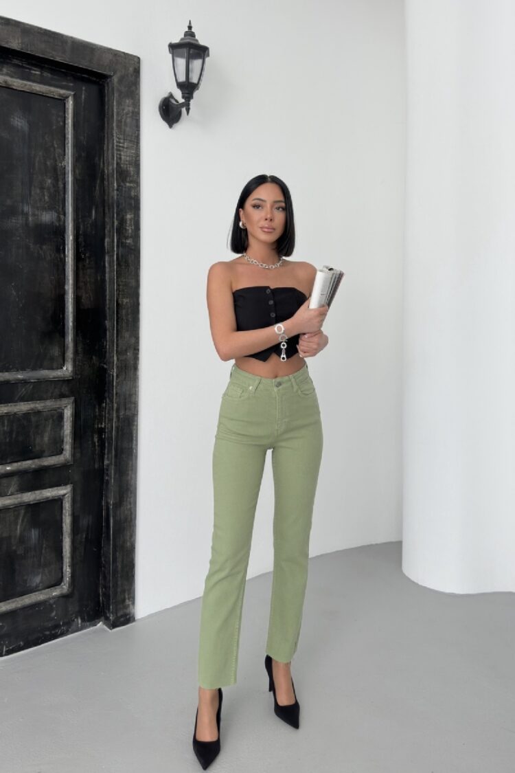 Seamless Leg Mom Fit Jeans