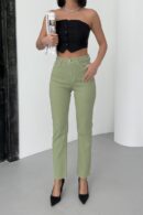 Seamless Leg Mom Fit Jeans - Brand: XLove - Women's Clothing Wholesale - Globality Store