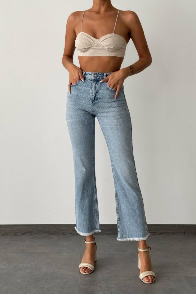 High Waist Stone Embroidery Detailed LightJeans Pants - Brand: LACARINO - Women's Clothing Wholesale - Globality Store