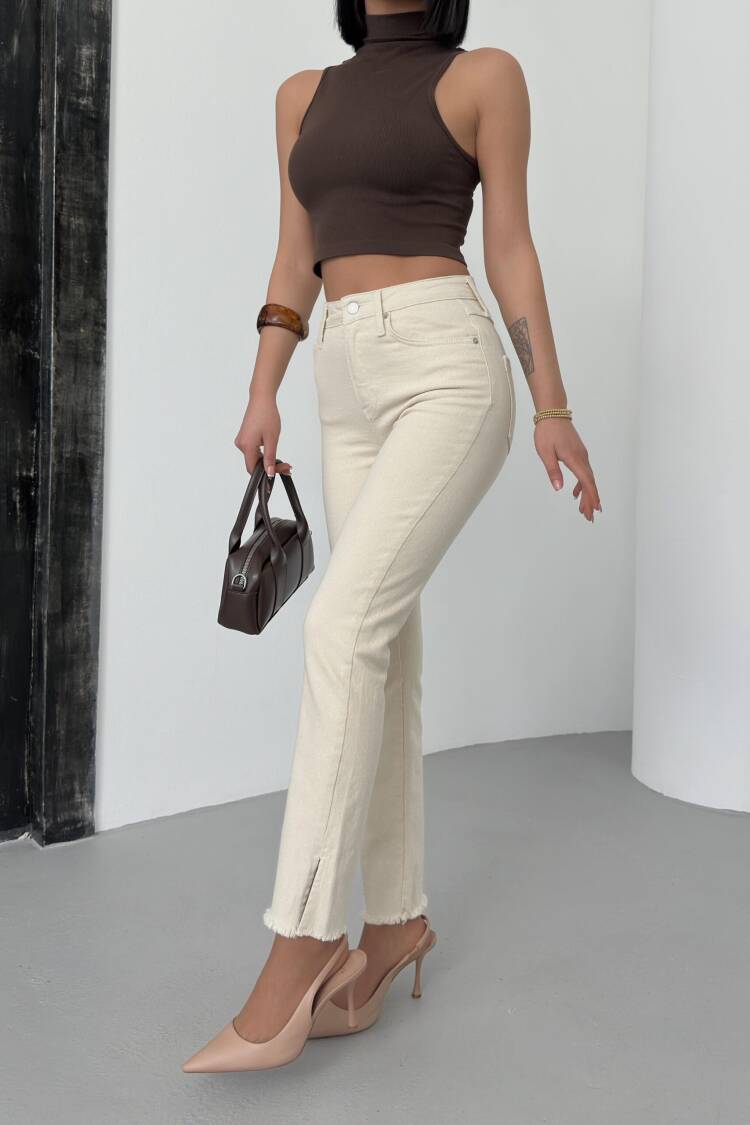 High Waist Leg Dirty Sewing Detailed Side Slit Natural Jeans - Brand: LACARINO - Women's Clothing Wholesale - Globality Store