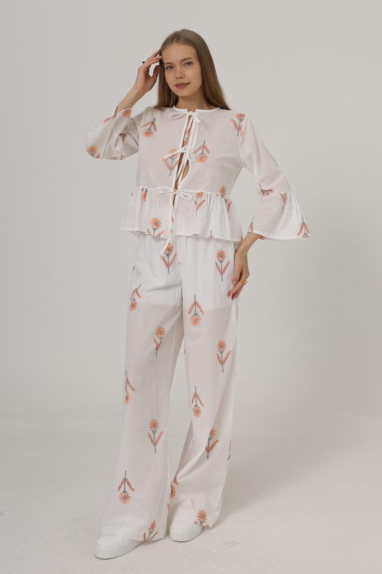 Embroidered Oversize Pants