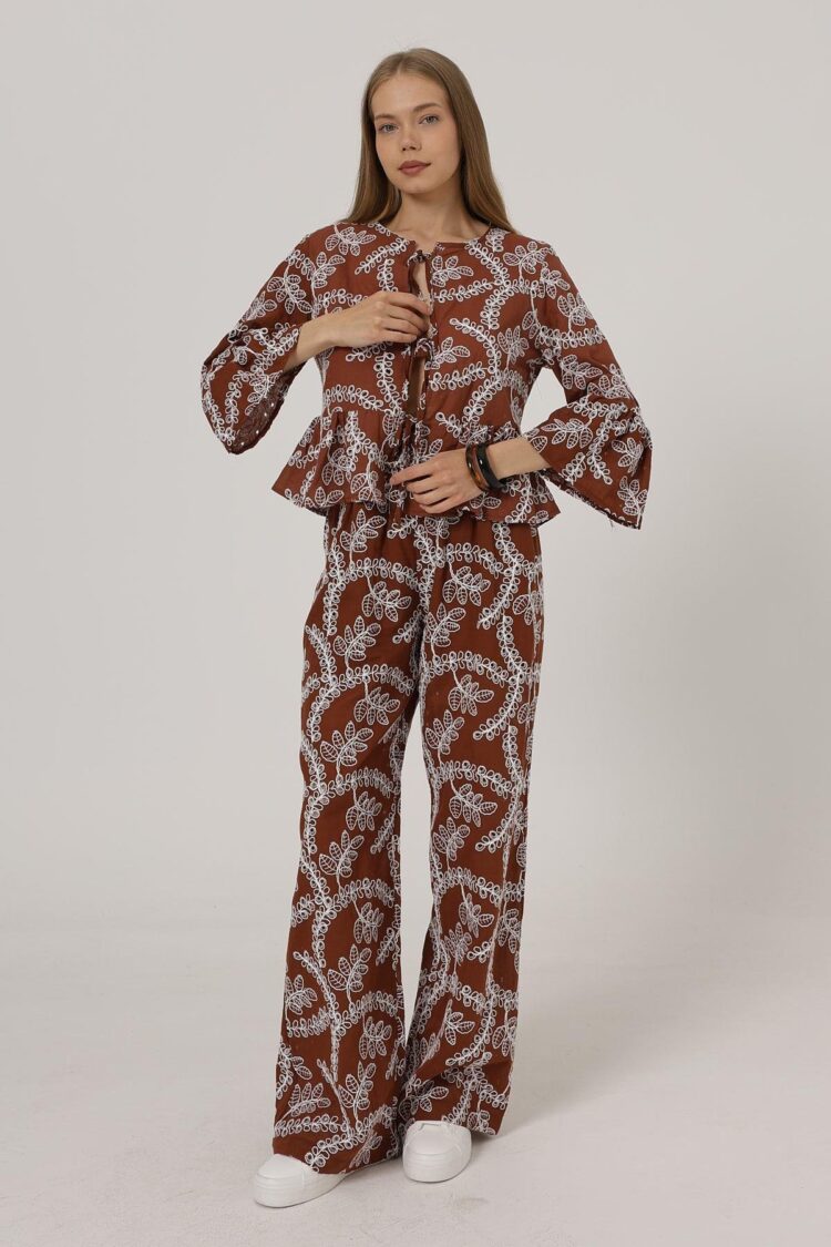 Embroidered Oversize Pants
