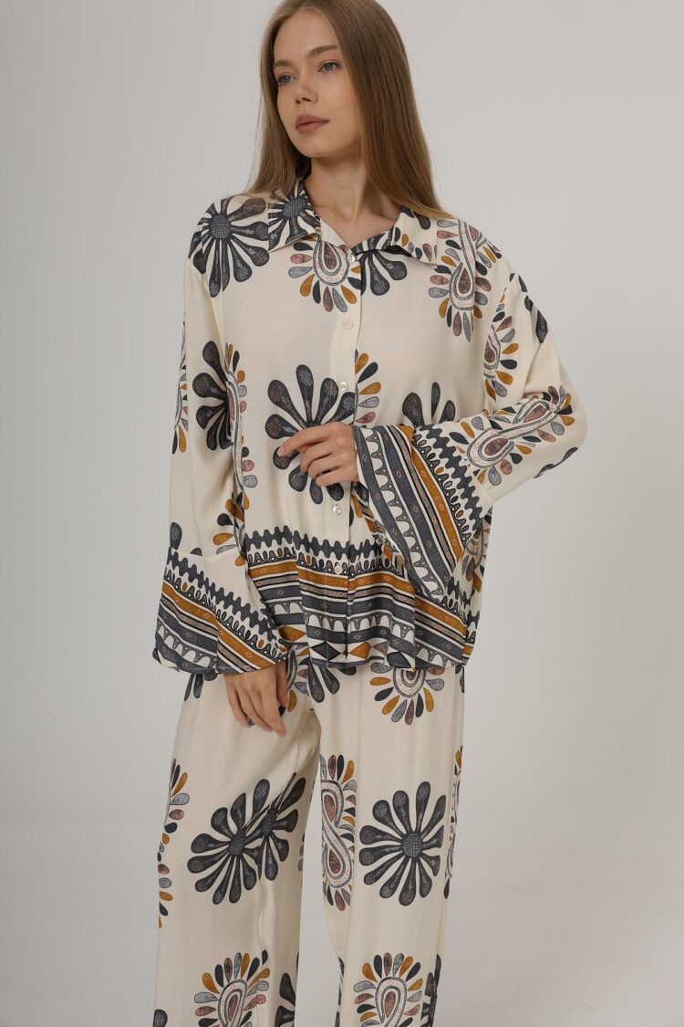 Patterned Sleeves Ruffle Trousers Set