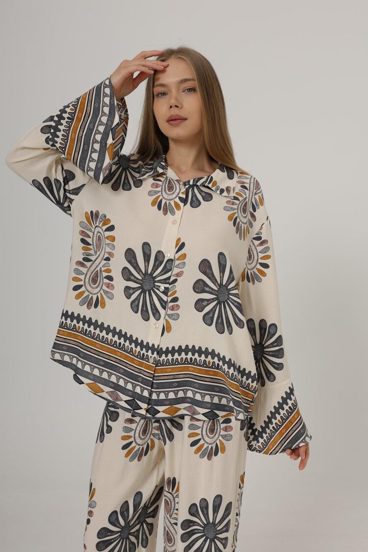 Patterned Sleeves Ruffle Trousers Set