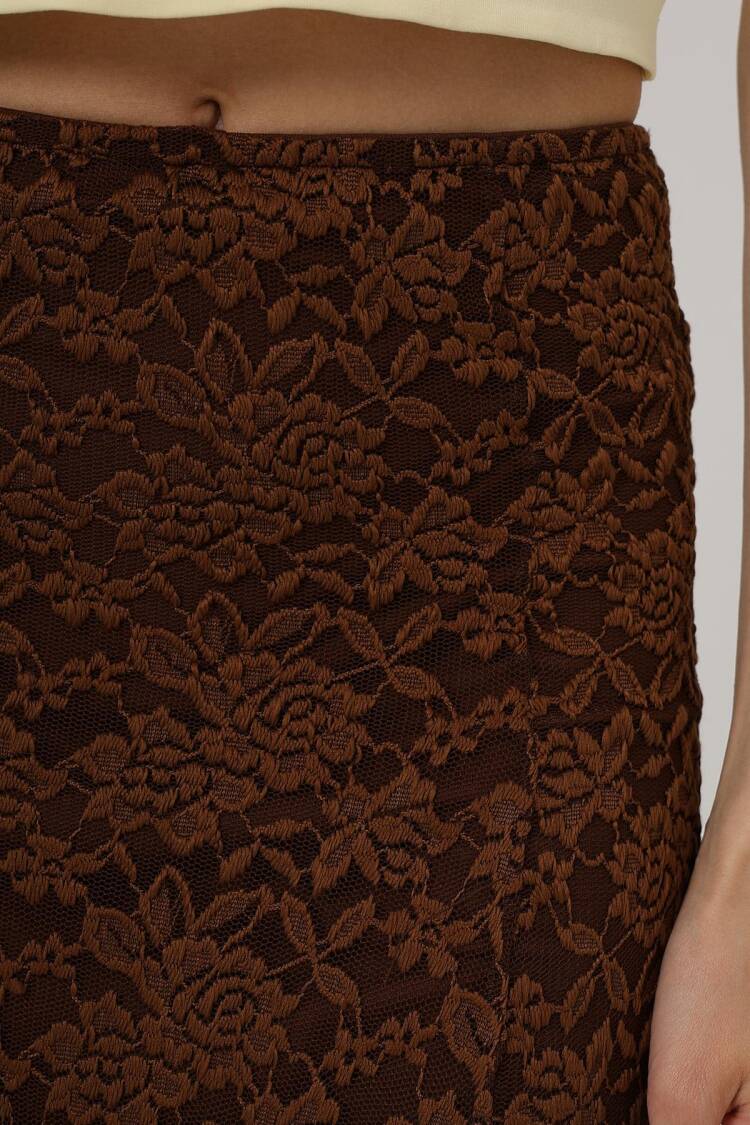 Elastic Waist Lace Skirt