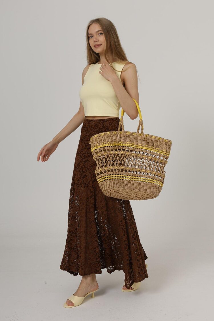 Elastic Waist Lace Skirt