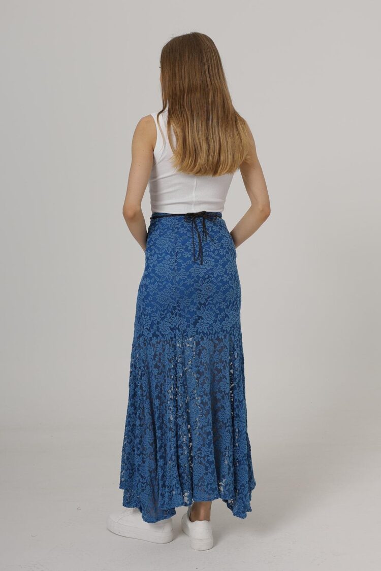 Elastic Waist Lace Skirt