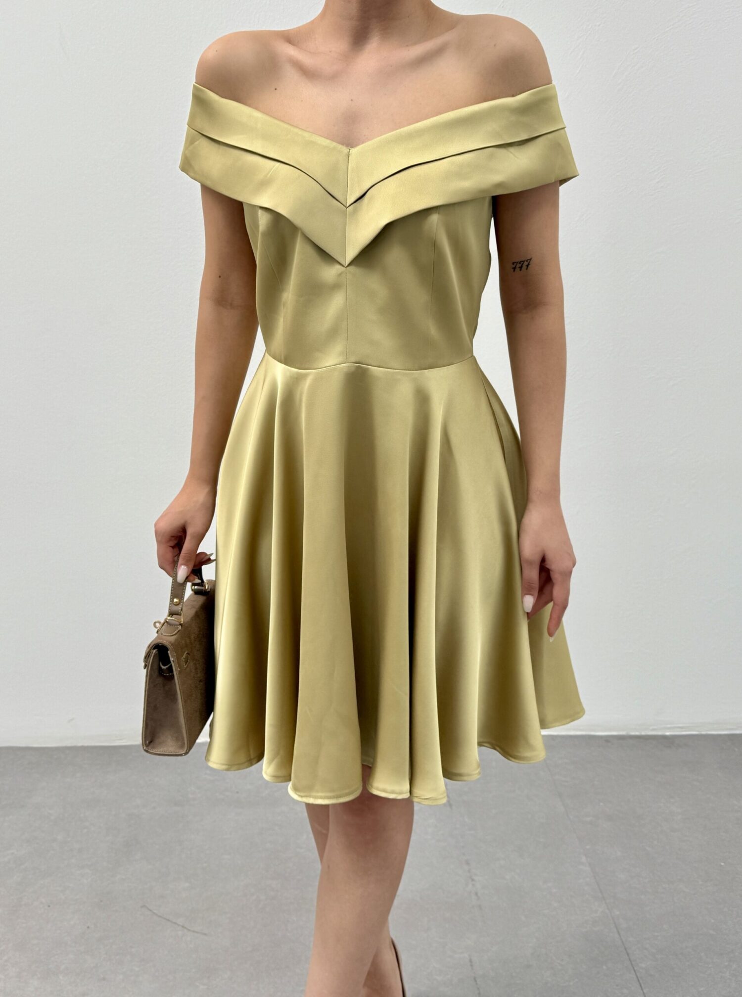 Madonna Collar Dress - Brand: STEPS - Women's Clothing Wholesale - Globality Store