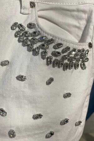 Left Pocket Stone Detailed White Denim Pants - Brand: MISS POEM - Women's Clothing Wholesale - Globality Store