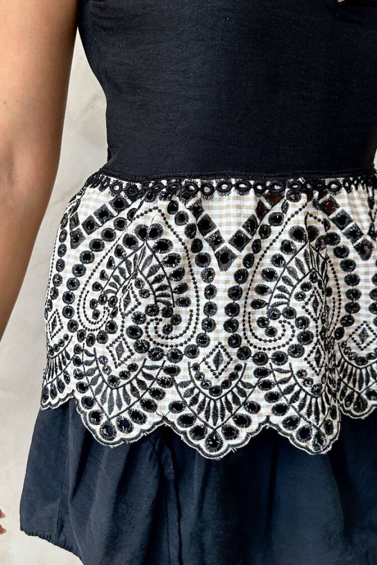 Embroidered Sleeveless Blouse -Stone