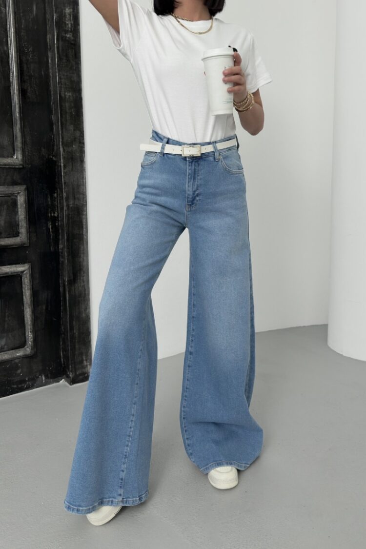 Wide Leg Jeans