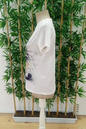 Women's Short Sleeve Crew Neck Cat Printed Suprem Blouse - White - Brand: Janes - Women's Clothing Wholesale - Globality Store