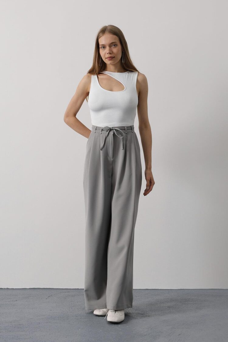 Pleated Lace-up Oversize Pants