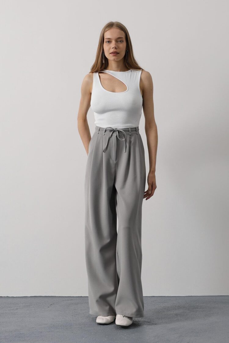 Pleated Lace-up Oversize Pants
