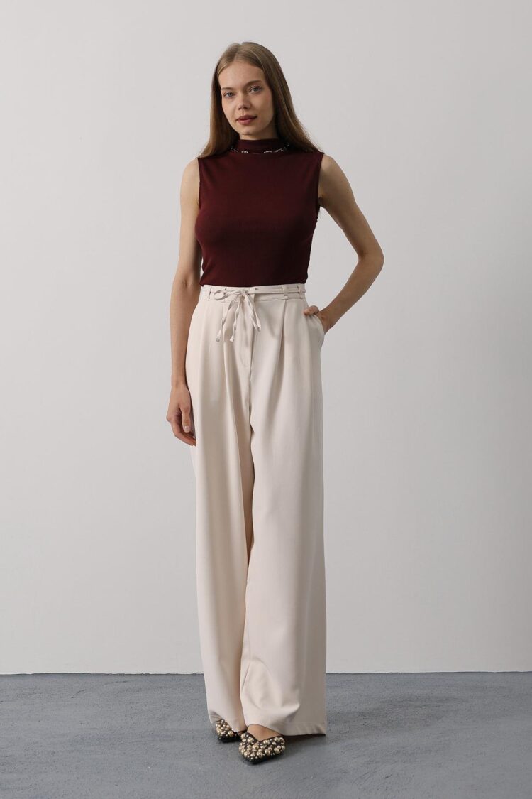 Pleated Lace Oversize Pants