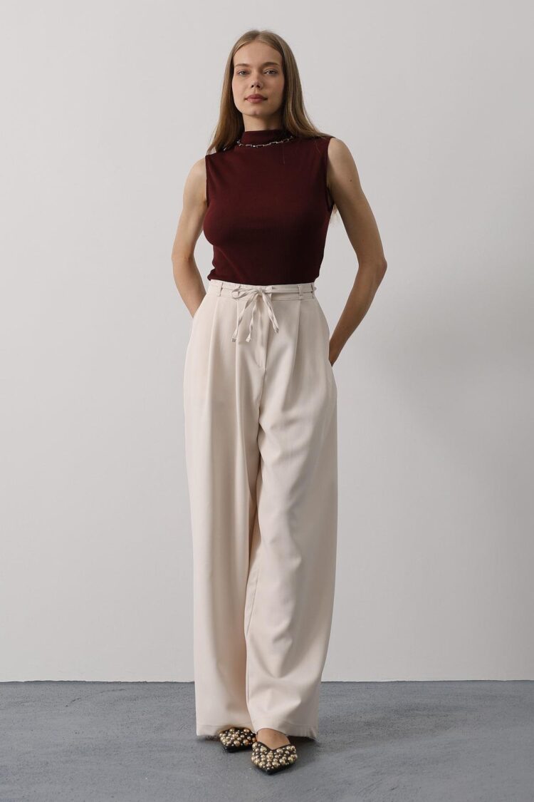 Pleated Lace Oversize Pants