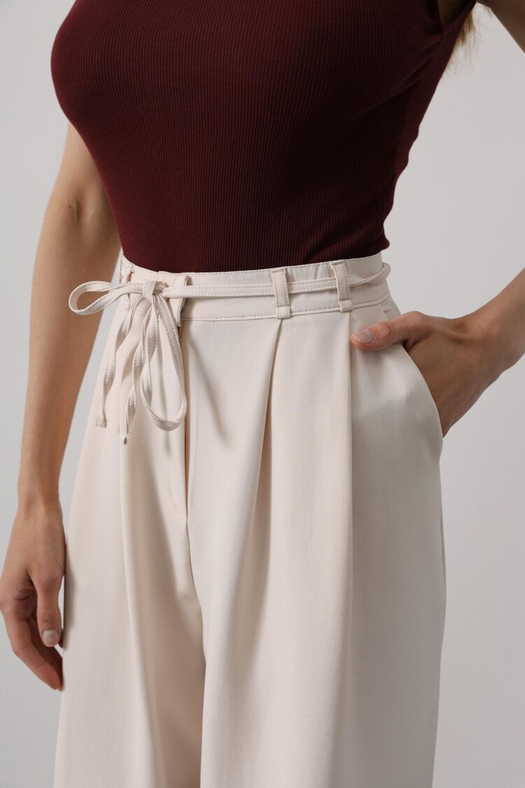 Pleated Lace Oversize Pants