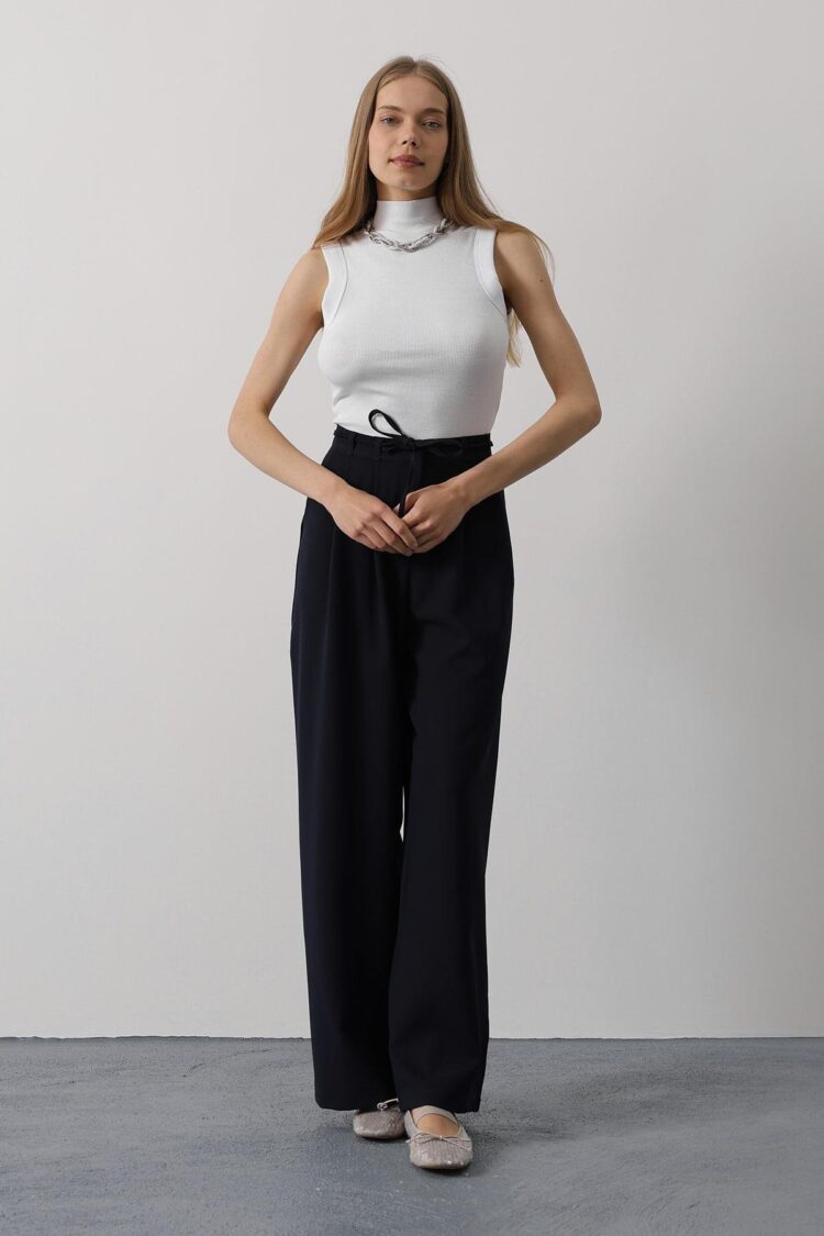 Pleated Lace Oversize Pants - Navy