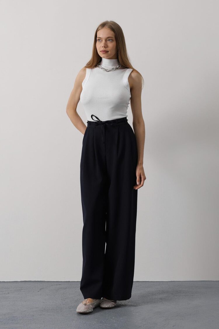 Pleated Lace Oversize Pants - Navy