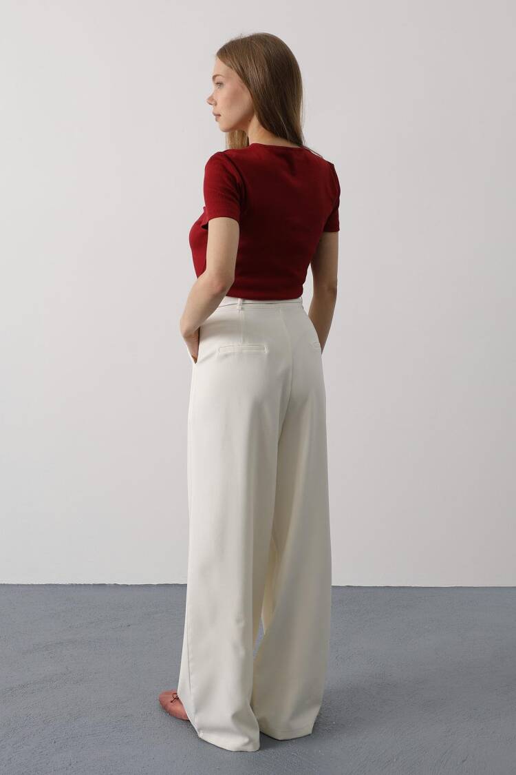 Pleated Lace Oversize Pants
