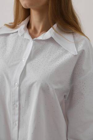 Stone Pointed Collar Shirt - Brand: Reyon - Women's Clothing Wholesale - Globality Store