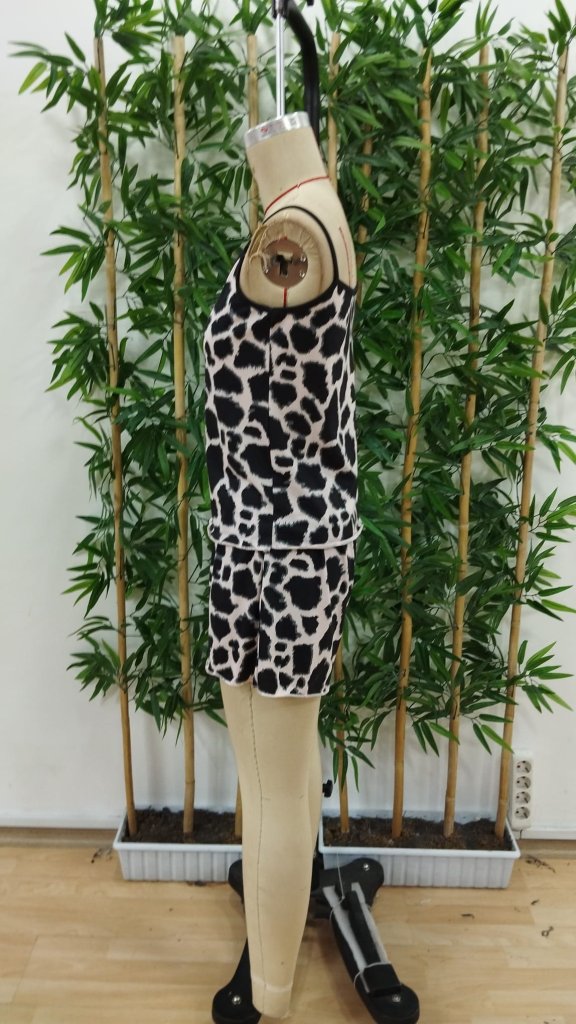 Women's Rope Strap Round Neck Blouse And Short Suit Double Suit - Leopard