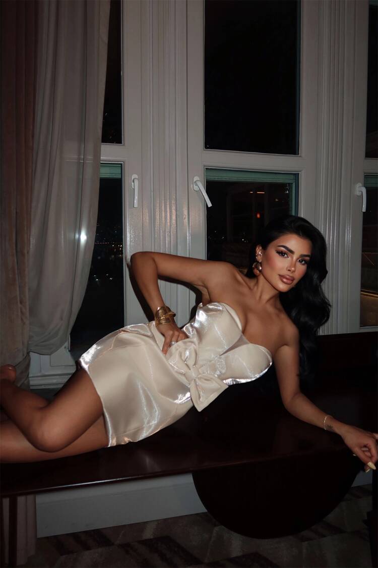Bow Detail Mini Dress