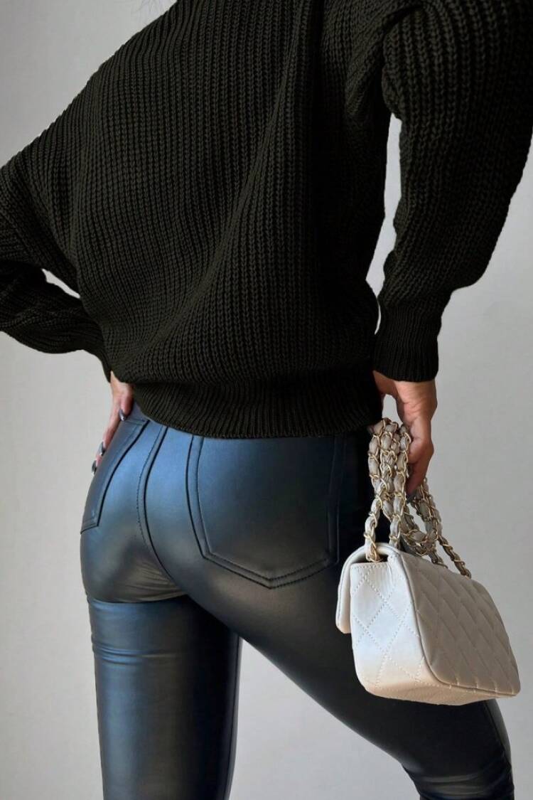 Women's Long Sleeve Button Detail Knitwear