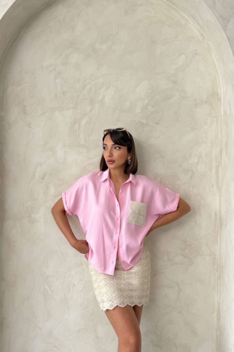 D2360 Linen Shirt With Applique Pockets
