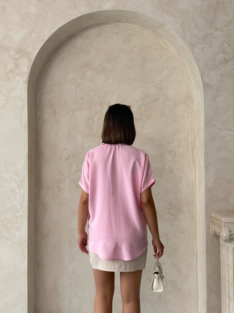 D2360 Linen Shirt With Applique Pockets