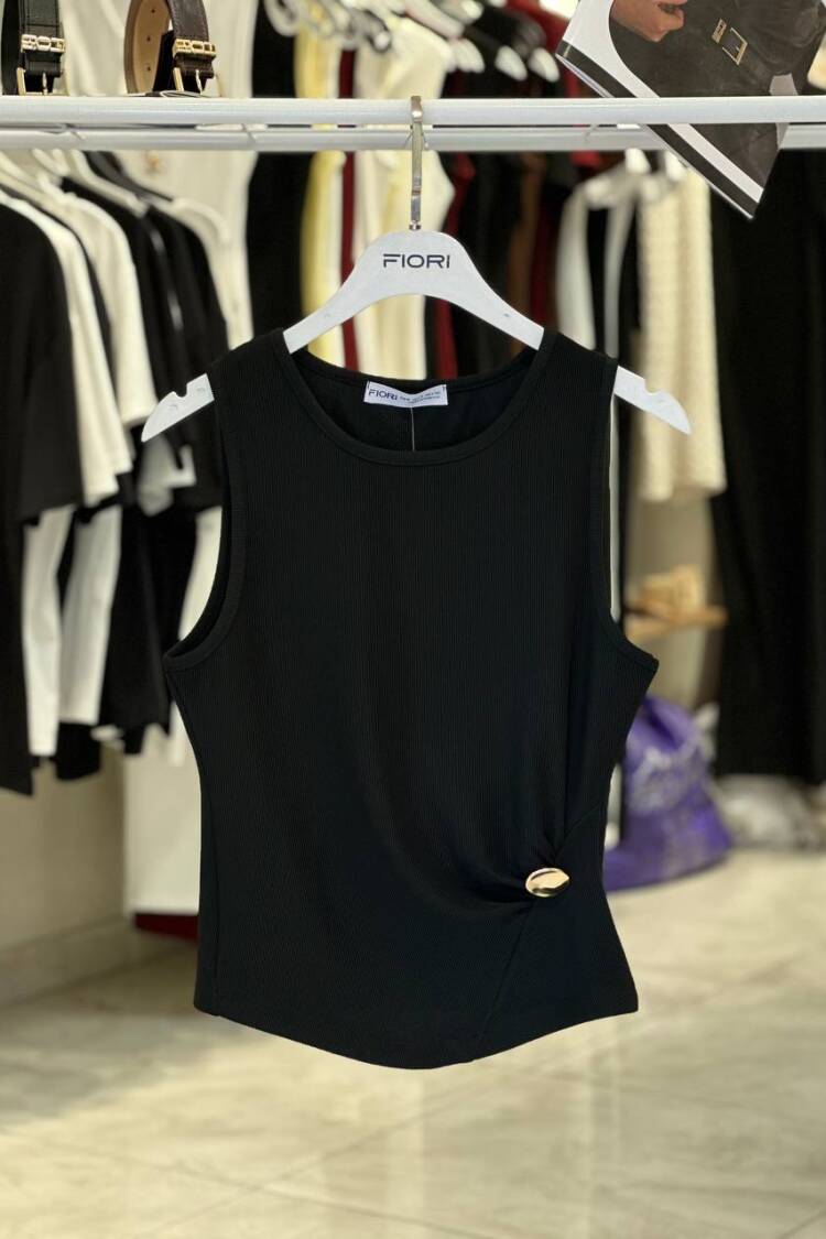 Black Blouse Slim Fit Sleeveless Cap Sleeve - Brand: Fiori - Women's Clothing Wholesale - Globality Store