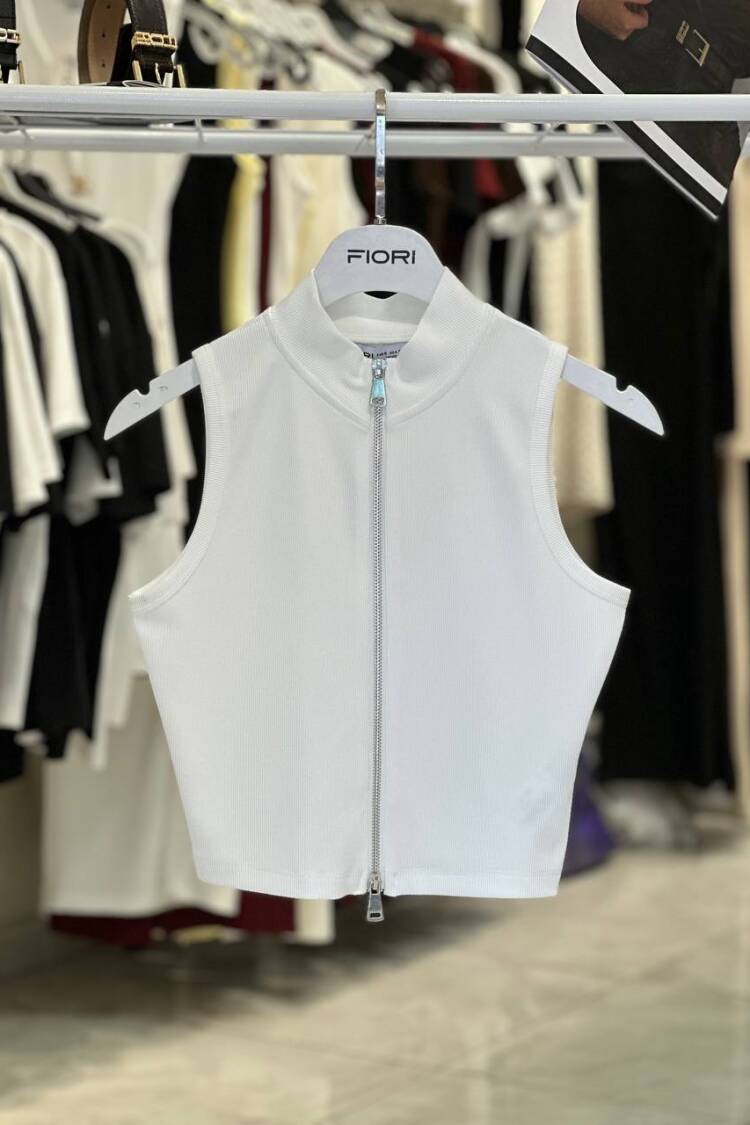 White Crop Top Elegant Slim Fit High Neck - Brand: Fiori - Women's Clothing Wholesale - Globality Store