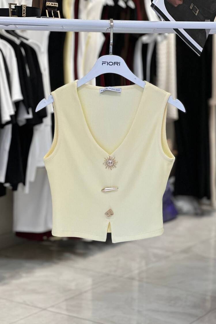 Beige Crop Top Slim Fit V-Neck Cap Sleeve - Brand: Fiori - Women's Clothing Wholesale - Globality Store
