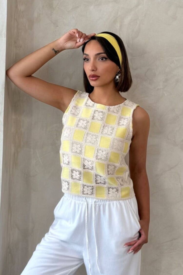 Retro Checkered Sleeveless Shirt - Brand: Topshow - Women's Clothing Wholesale - Globality Store