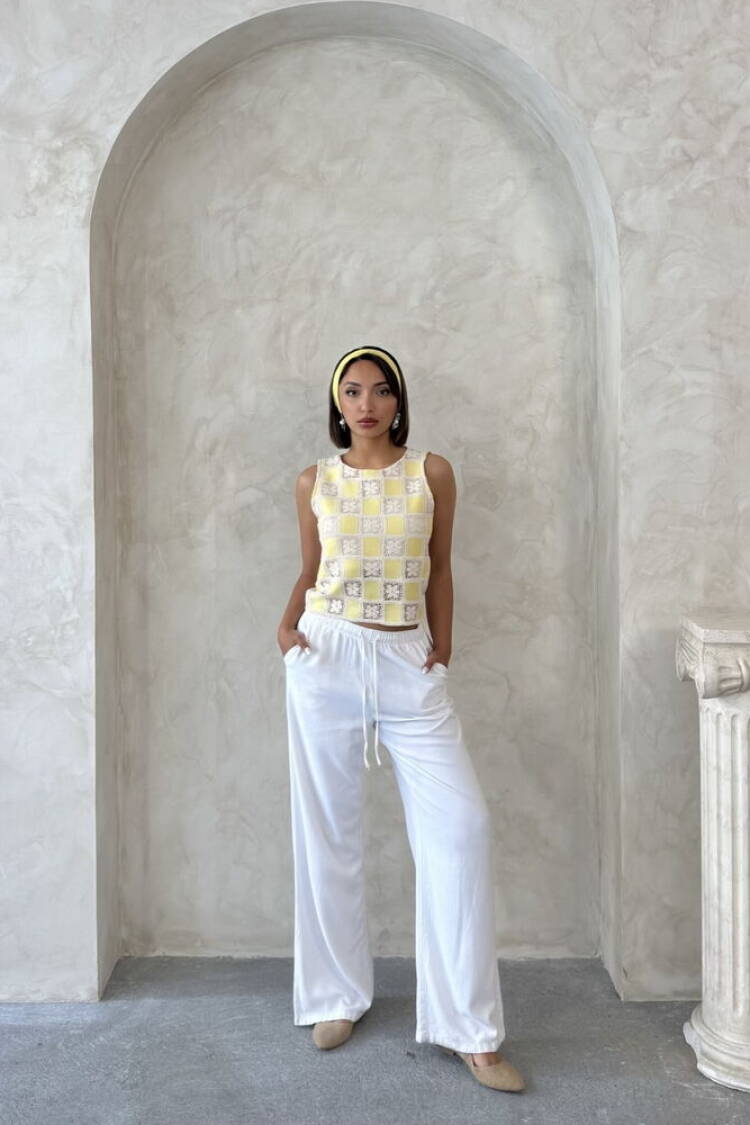 Retro Checkered Sleeveless Shirt