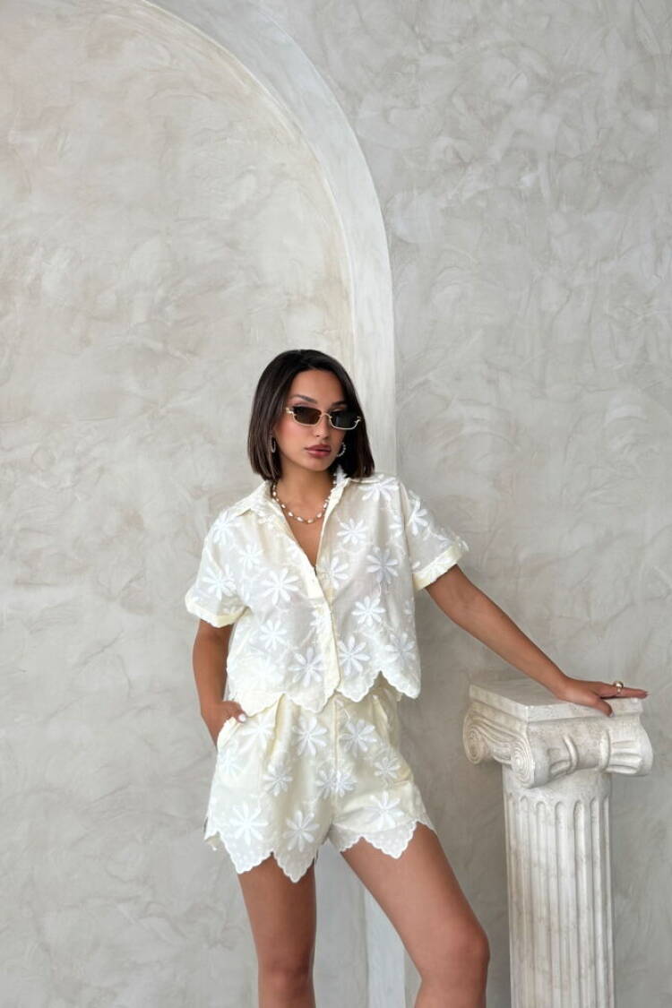 Ecru Casual Boho Floral Shirt - Brand: Topshow - Women's Clothing Wholesale - Globality Store