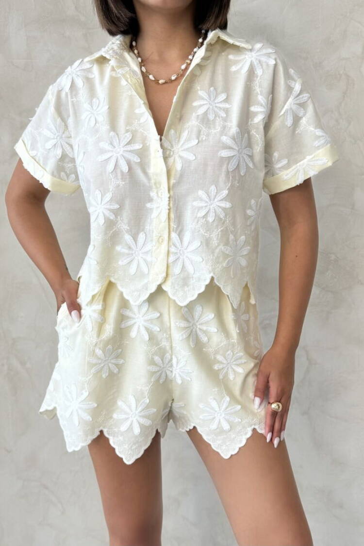Ecru Casual Boho Floral Shirt