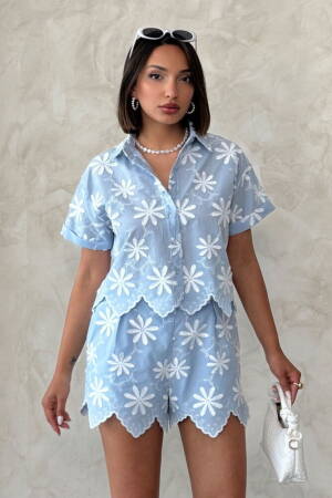 Floral Casual Shirt With Buttoned Closure - Brand: Topshow - Women's Clothing Wholesale - Globality Store