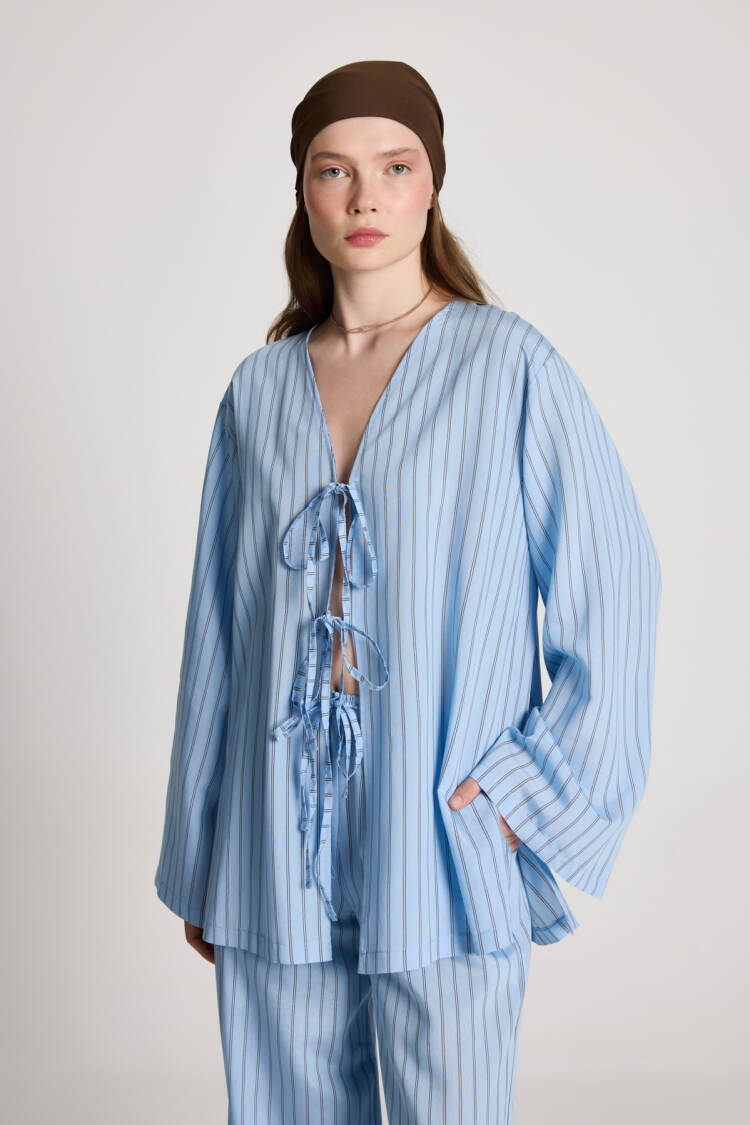 Striped Oversized Fit Suit With Tie Closure