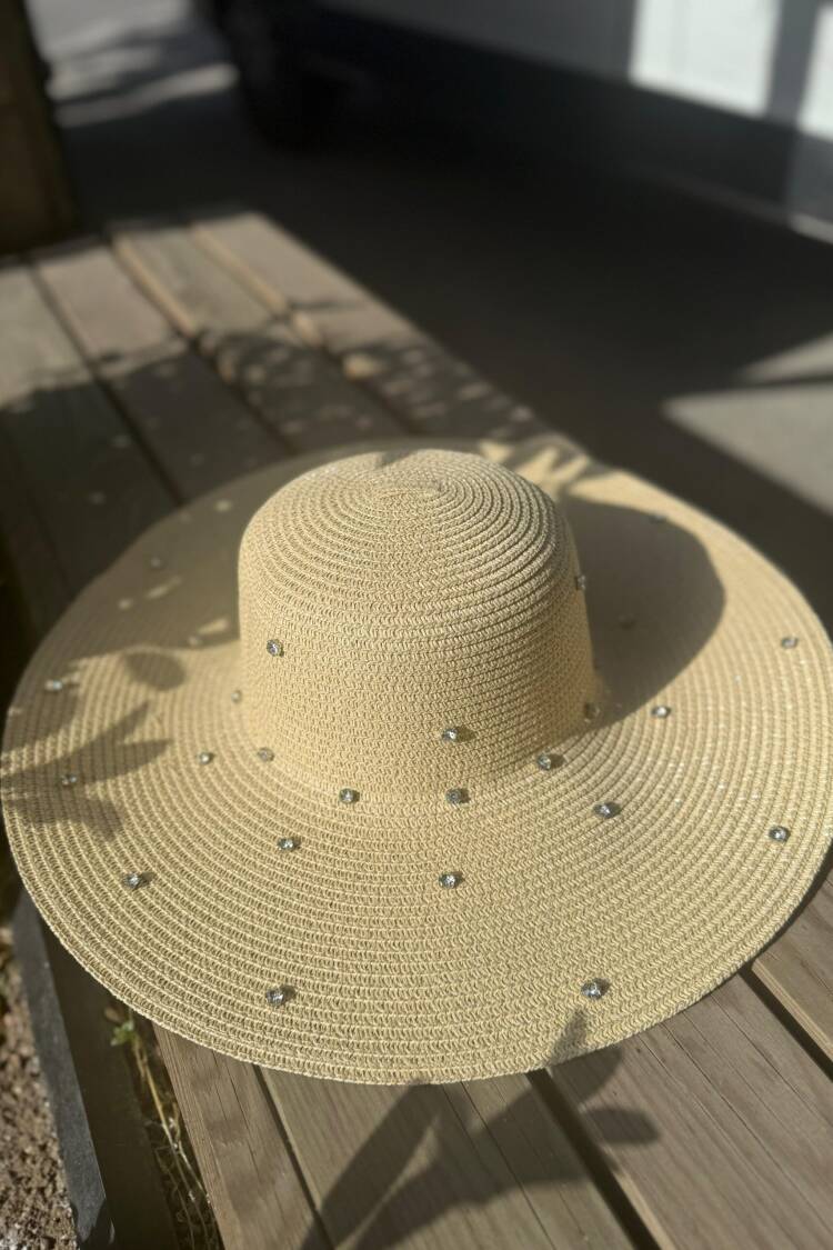 Glam Vintage Hat