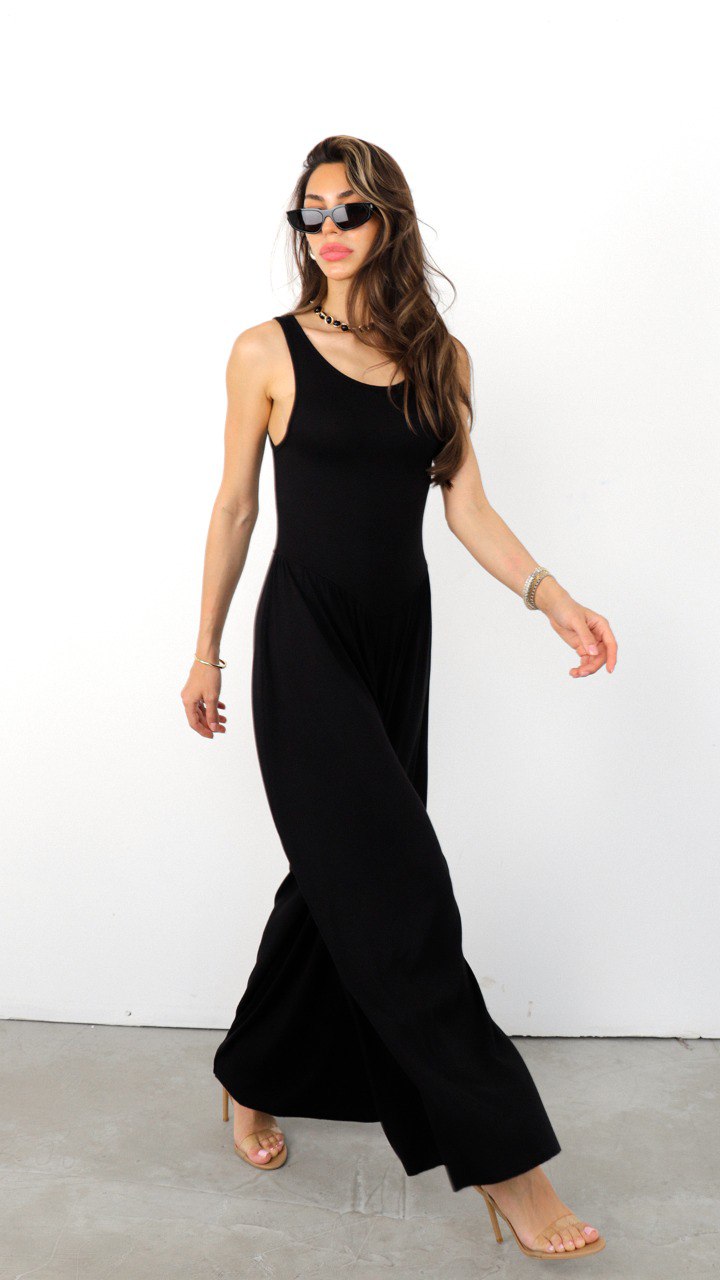 Sleeveless Zip-Up Overall Jumpsuit - Brand: Cream Rouge - Women's Clothing Wholesale - Globality Store