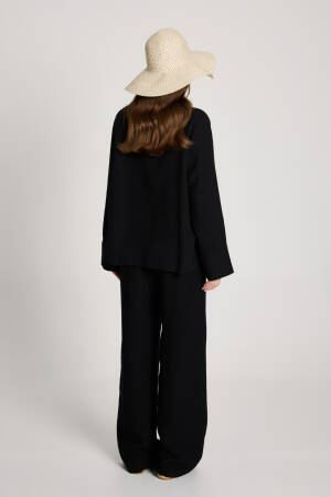Suit With Notched Neck And Tie Closure - Brand: First Angels - Women's Clothing Wholesale - Globality Store